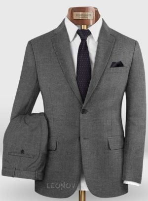 Классический серый костюм из шерсти и шелка